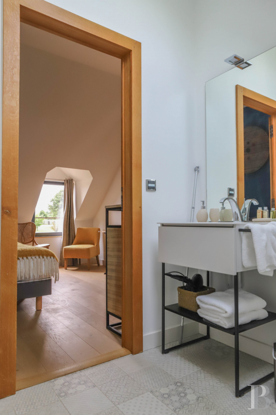 A former 18th century farmhouse with carefully renovated outbuildings on the edge of a forest in Perche - photo  n°24